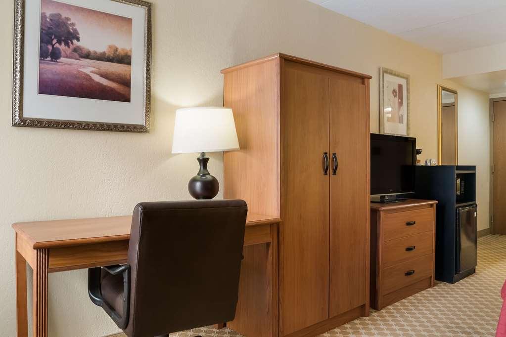 Quality Inn & Suites 사지노 객실 사진