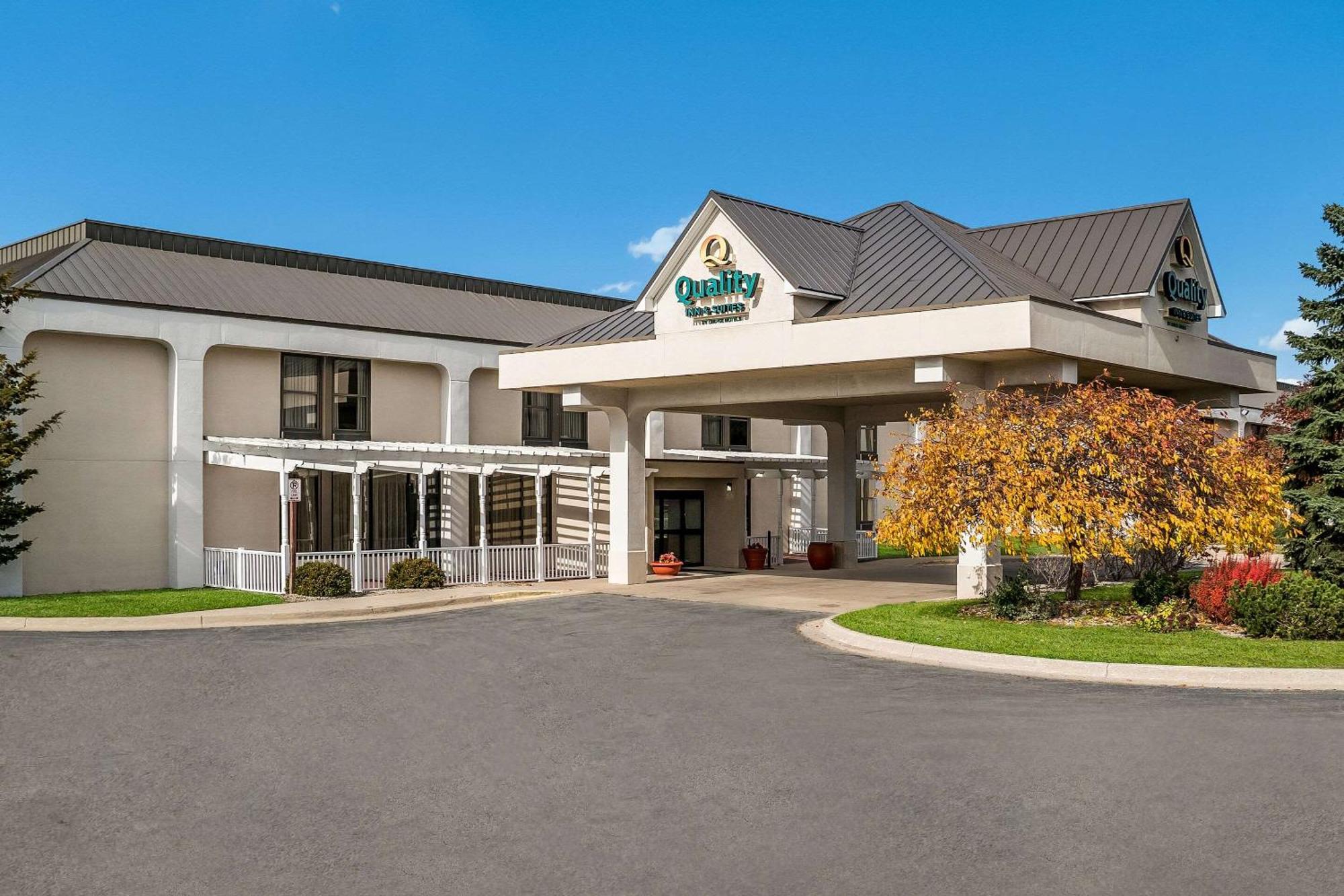 Quality Inn & Suites 사지노 외부 사진