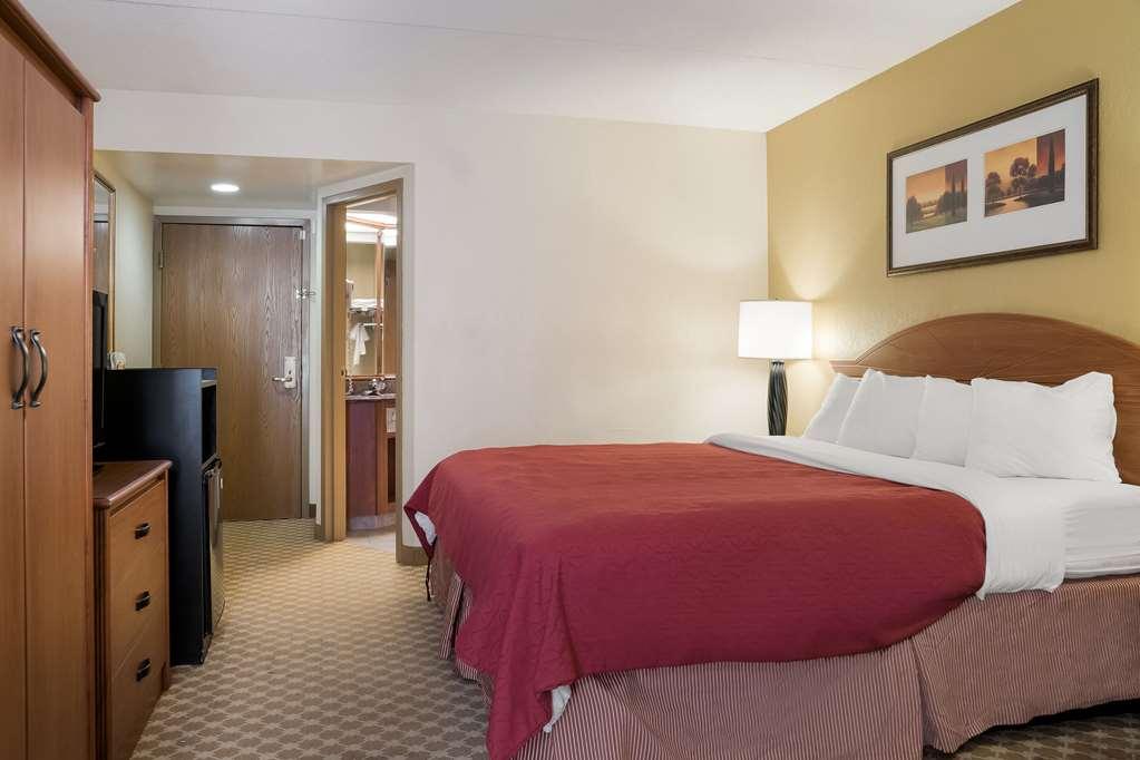 Quality Inn & Suites 사지노 객실 사진
