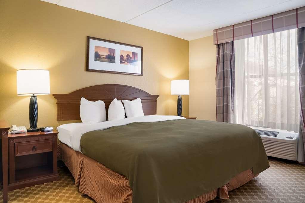Quality Inn & Suites 사지노 객실 사진