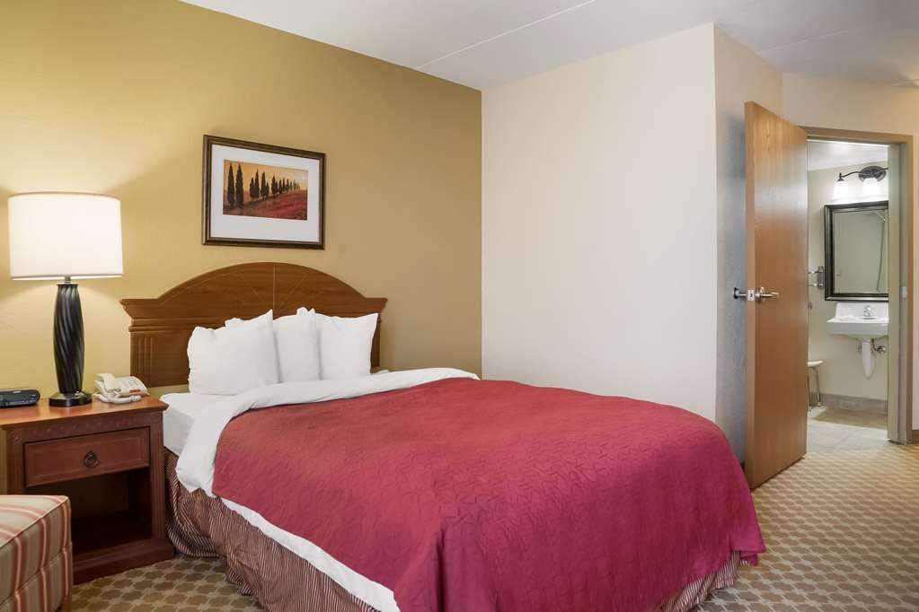 Quality Inn & Suites 사지노 객실 사진