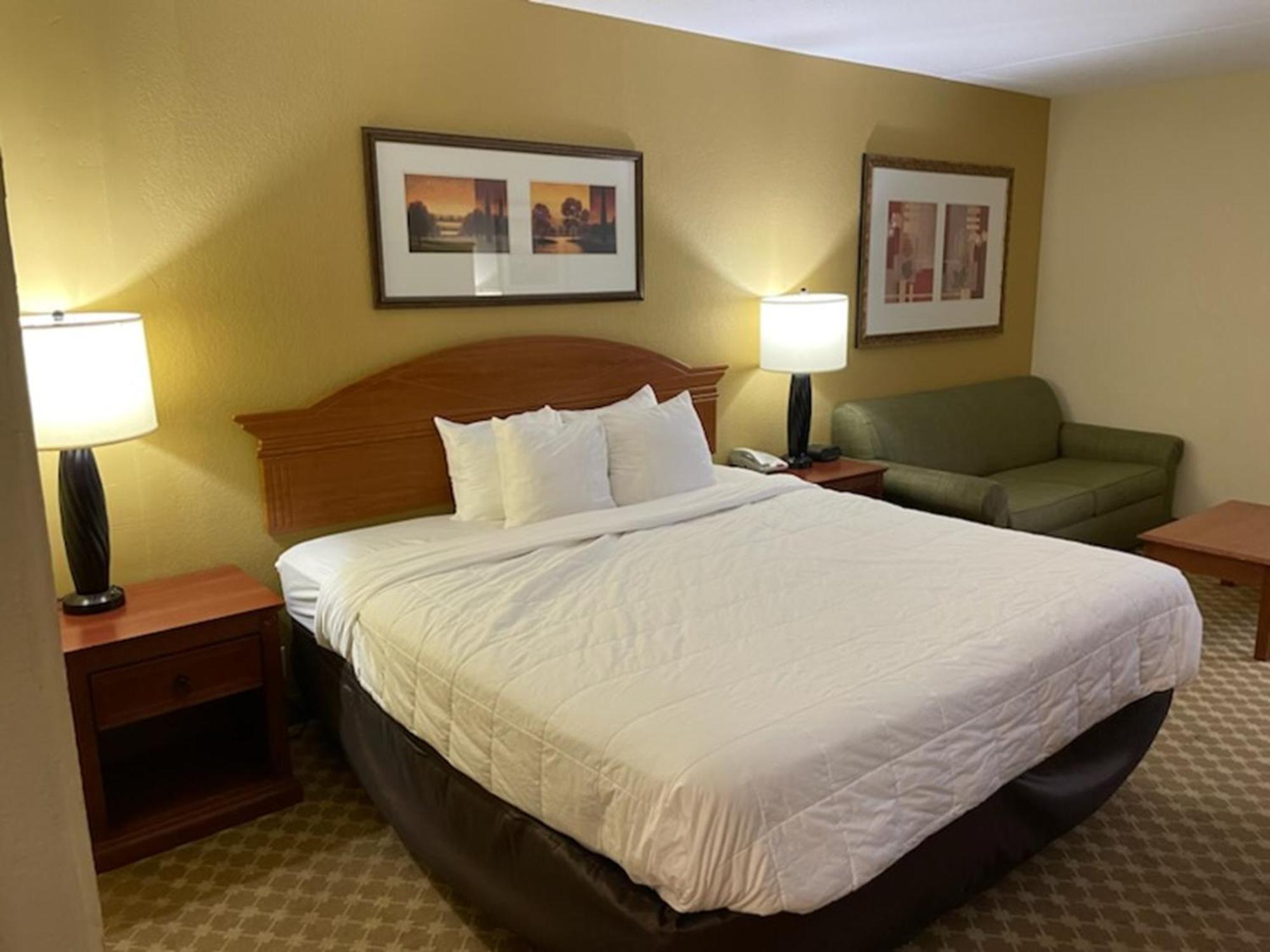 Quality Inn & Suites 사지노 외부 사진